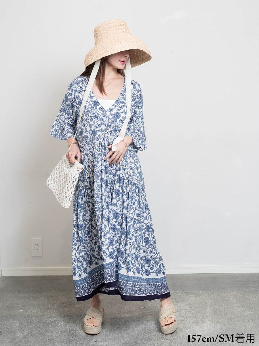 LAUT BLUE(ラウトブルー)花柄ブルーハイローマキシワンピース