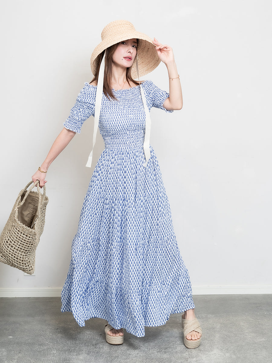LAUT BLUE(ラウトブルー)リトルリーフ柄ティアードオフショルロングワンピース